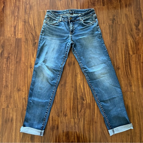 Kut from the Kloth Women’s Denim Jeans Medium Wash Straight Leg size 6 kp494me4n - Picture 1 of 11